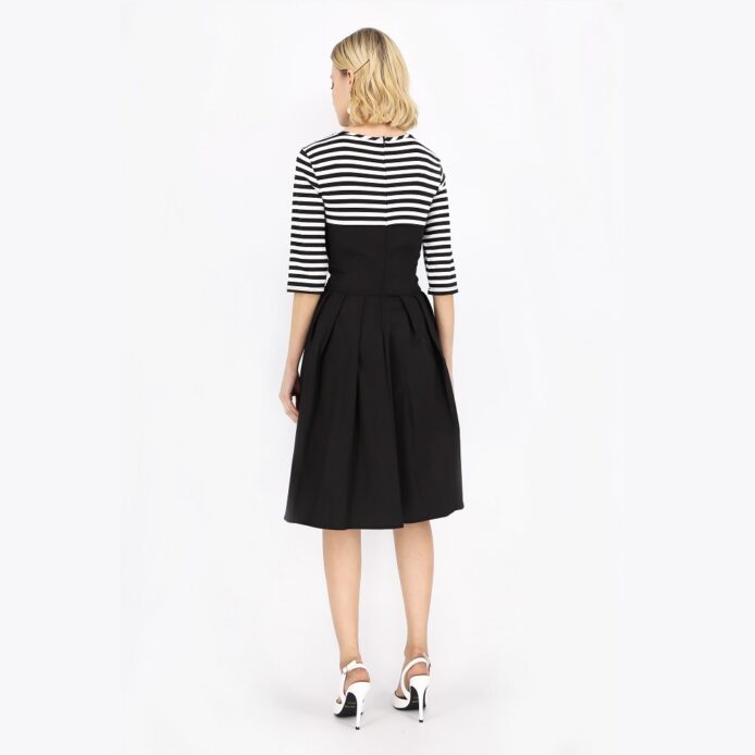 Three-quarter Sleeves O-neck Black Striped Buttoned Below knee - Image 3